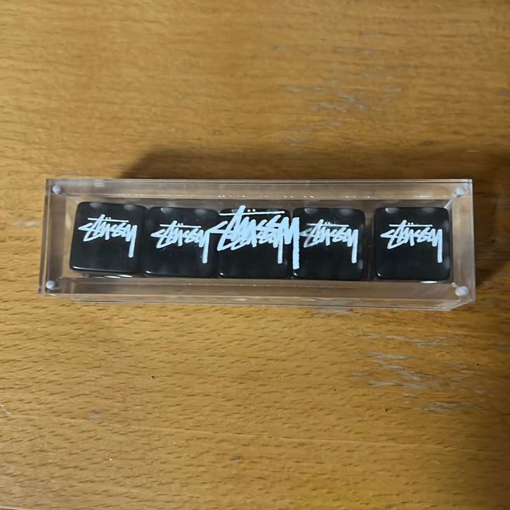 Stussy dices